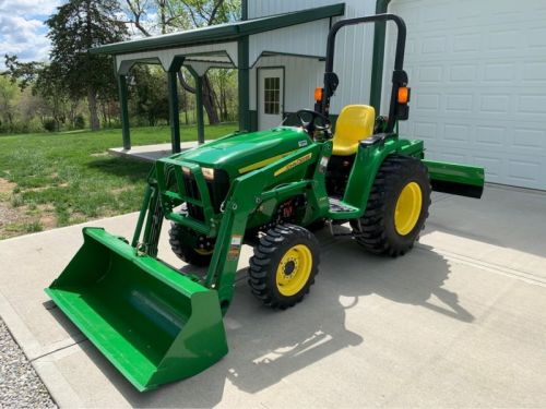 John Deere 3038e 4x4 Tractor $4700 ( Tractors - John Deere )