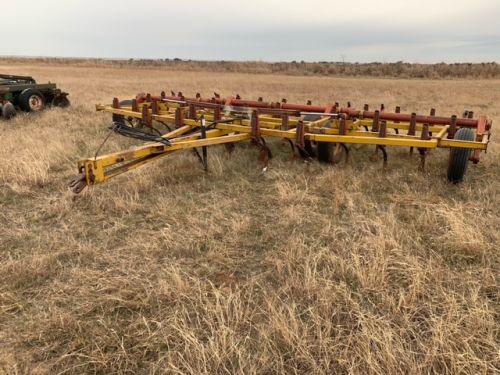 For Sale: Kent 22' Field Cultivator ( Farm Equipment )