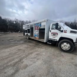 2004 Chevy C7500 Beverage/storage Truck ( Trucks )