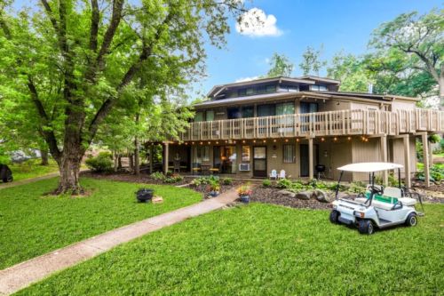 Lake Geneva Romantic Getaway, Florida, Usa ( Real Estate - Vacation )