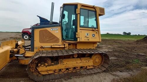 2005 John Deere 650h Lgp Dozer For Sale Penn, North Dakota 58632 ( Tr