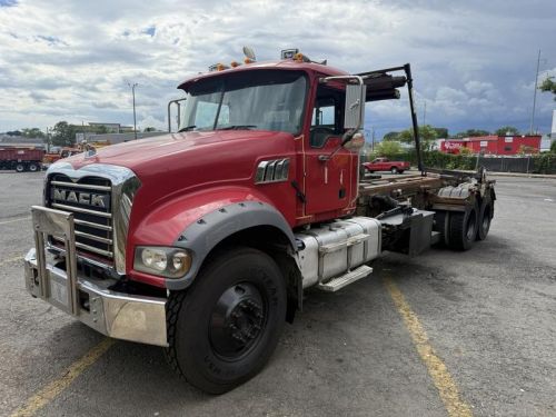 2012 Mack Granite Gu713 Roll-off Truck ( Trucks )