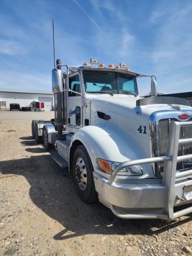 2013 Peterbilt 386 Day Cab For Sale In Rigby, Idaho 53442 ( Trucks )