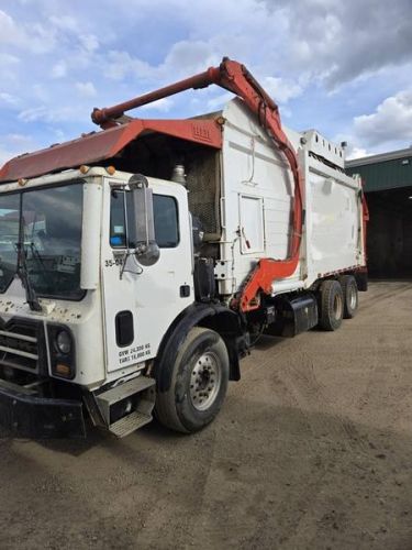 2014 Mack Mru613 Cng Front Load Truck ( Trucks )