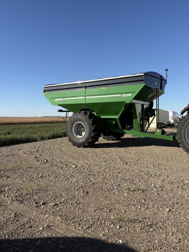 Brent 1100 Grain Cart For Sale In Harvey, North Dakota 84790 ( Grain 