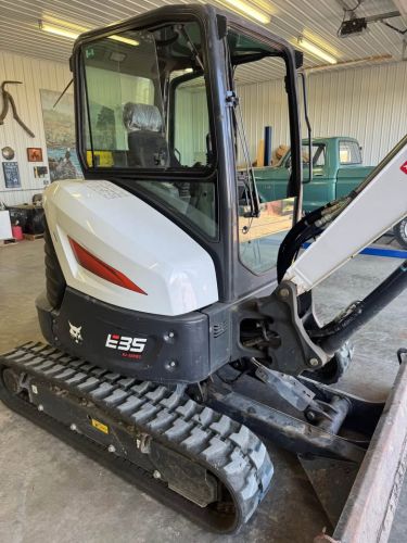 2022 Bobcat E35 Mini Excavator ( Miscellaneous )