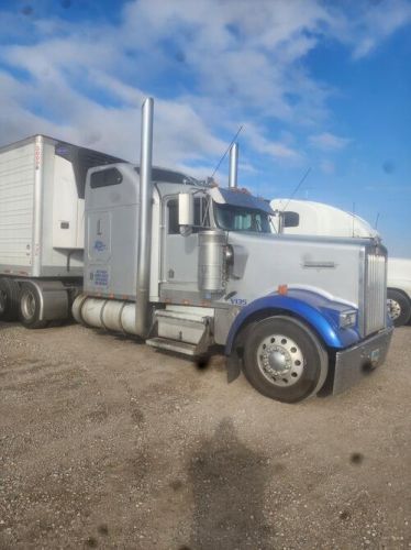 1999 Kenworth W900l Semi-tractor – For Sale ( Trucks )