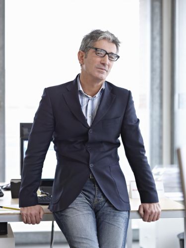 プロ品質の英語ナレーションをご提供 ( Videos/dvds )