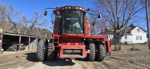 For Sale: 2002 Case Ih 2388 Combine ( Combines )