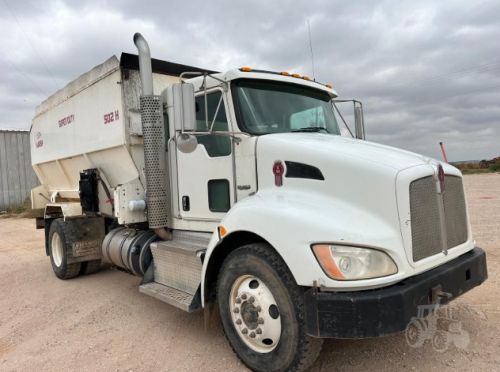 2013 Kenworth T370 Feed Truck – For Sale ( Trucks )