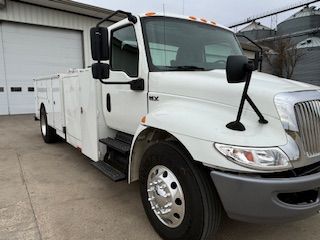 For Sale: 2020 International Mv Service Truck ( Trucks )