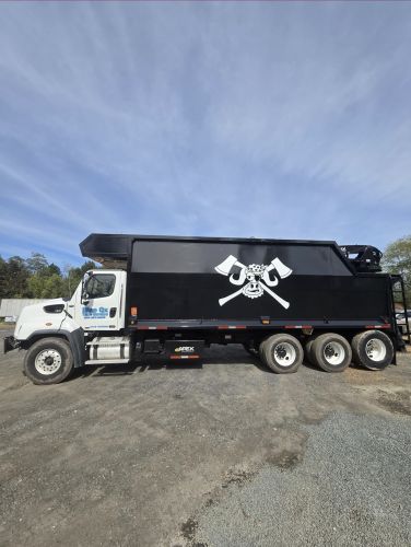 2016 Freightliner 114sd Grapple Truck For Sale In Throop, Pennsylvani