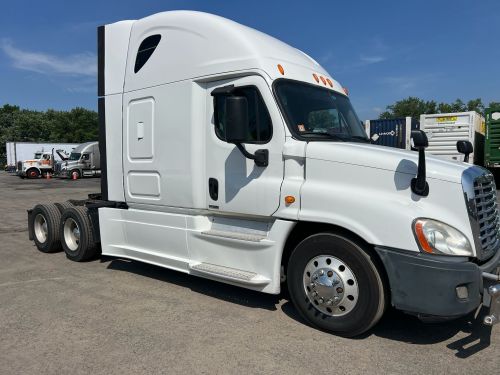 2015 Freightliner Cascadia Semi-tractor – North Bergen, Nj 07047 ( 