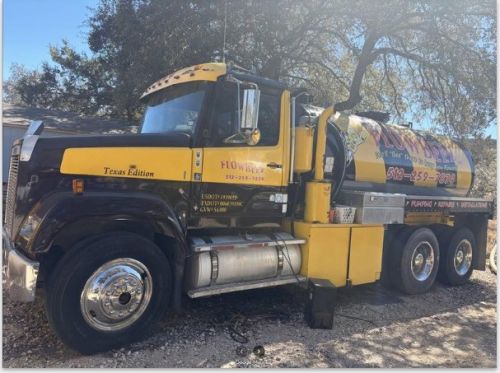 1987 Freightliner Fl120 Tank Truck For Sale In Leander, Texas 78641 (