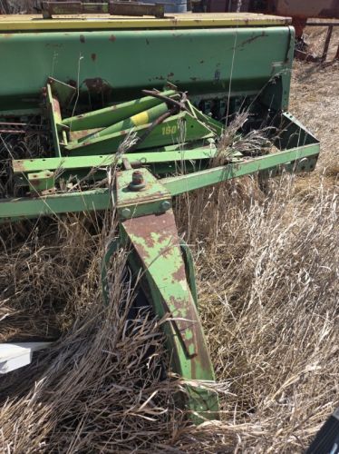 John Deere 9350 10’ Drill ( Drills )