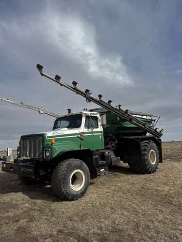 1994 Loral Turbo Easy Rider 2700 Sprayer ( Farm Equipment )