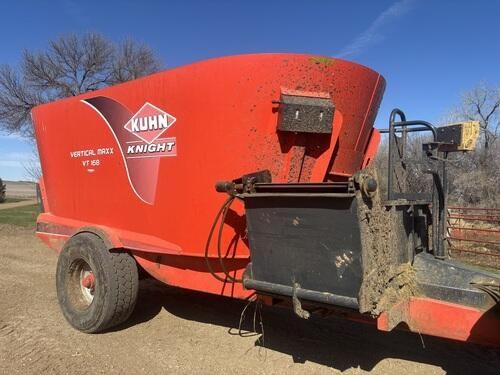 Kuhn Knight Vt 168 Vertical Mixer Feed Wagon For Sale Bismarck, North