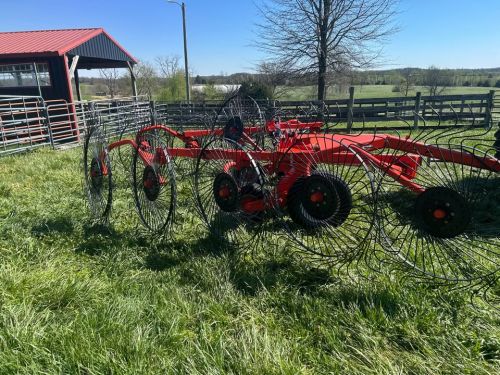 Kuhn Hay Rake ( Hay And Forage Equipment )