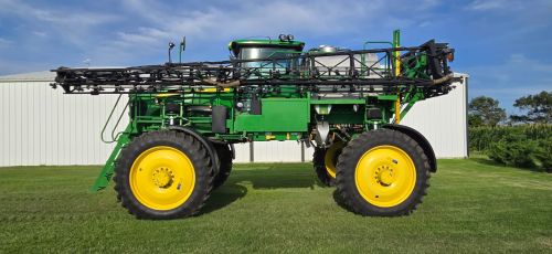 For Sale  4830 John Deere Sprayer ( Sprayers )