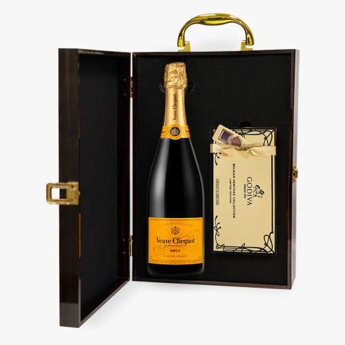 Champagne Delivery Boston For Special Occasions ( Free )